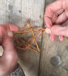 tying the end of willow star